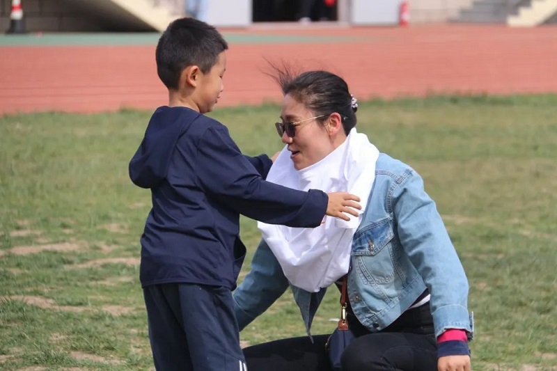 1686299150448210.jpg 穿衣服.jpg