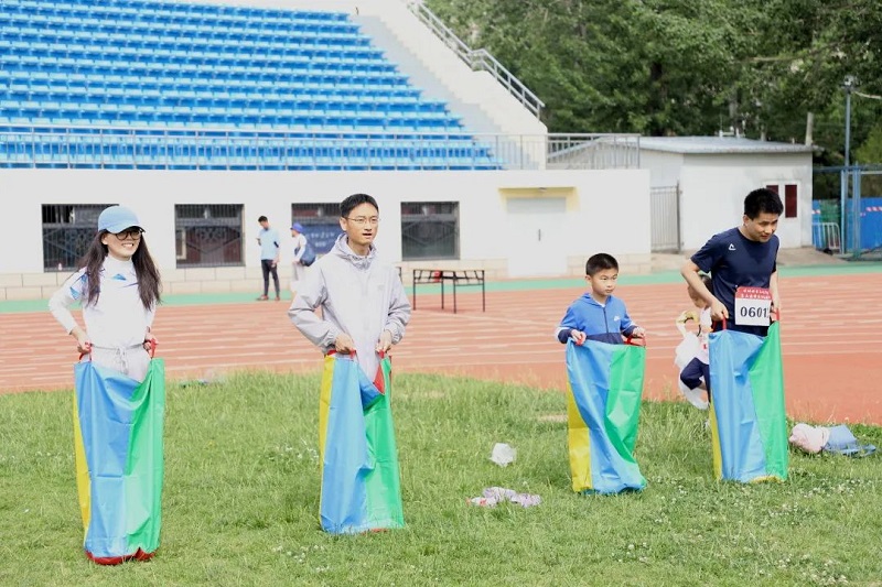 1686299163340599.jpg 跳沙袋.jpg